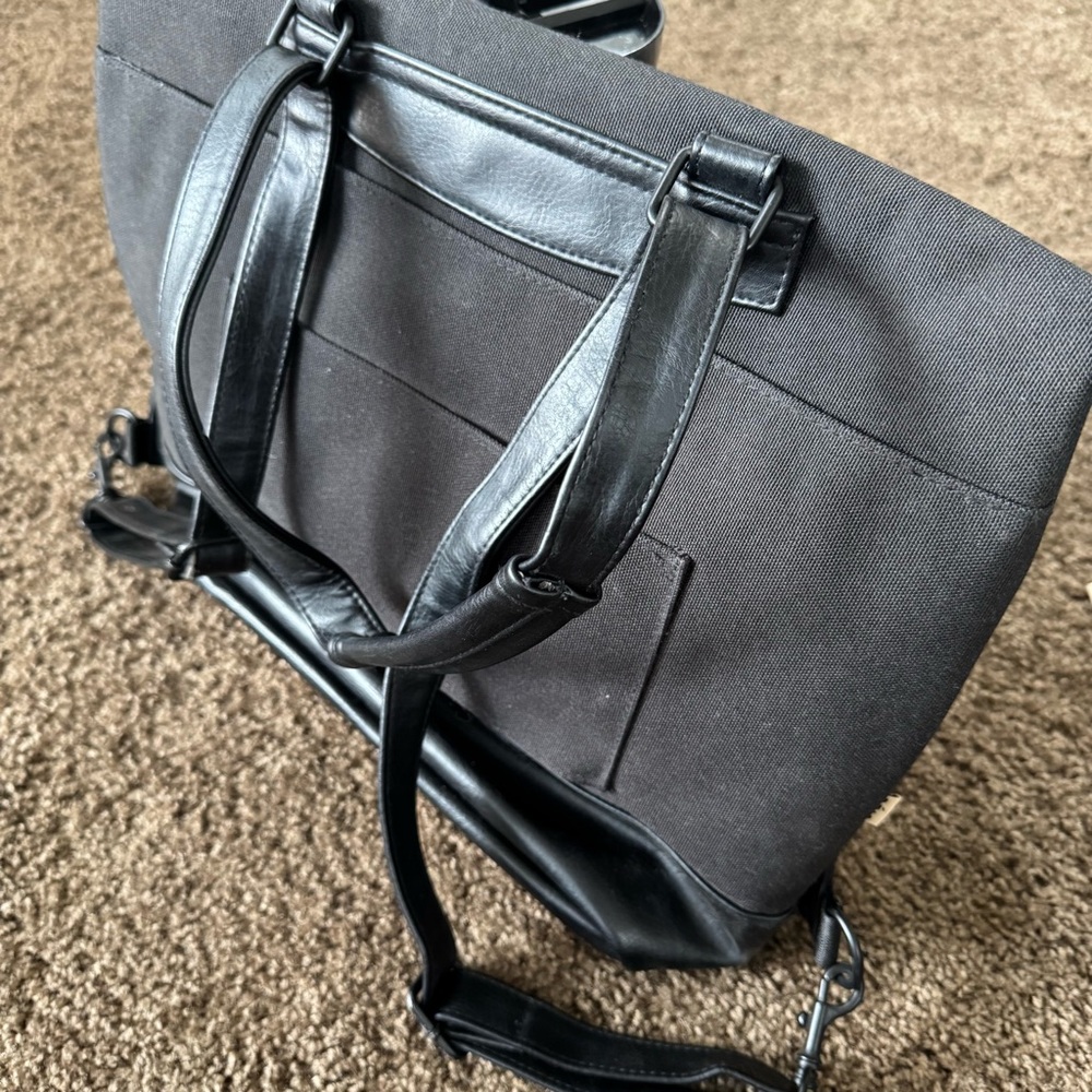 BÉIS Convertible Backpack – Black - Picture 8 of 10